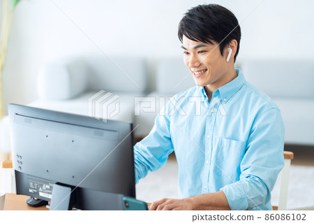 Men's PC Telework Remote Work Living Lifestyle 86086102