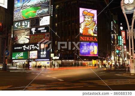 薄野十字路口夜景 薄野十字路口夜景 86088330