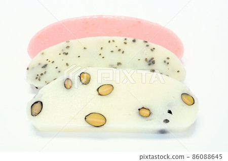 Raw rice cake 86088645