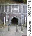 A tunnel where you can feel the history 86092748