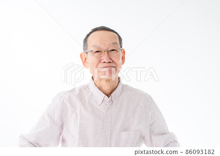 高級男性肖像微笑 高級男性肖像微笑 86093182