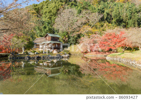 岡山縣指定名勝,與岡山的後樂園、津山的書樂園並列 岡山縣指定名勝,與岡山的後樂園、津山的書樂園並列 86093427