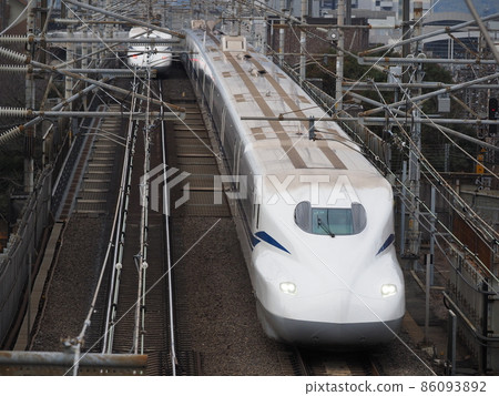 Shinkansen N700S J9 formation at Honmachi overpass Shinkansen N700S J9 formation at Honmachi overpass 86093892