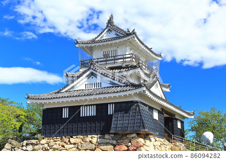 [Shizuoka] Hamamatsu Castle with fresh greenery 86094282