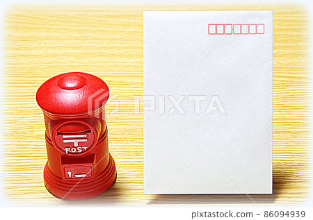 [Illustration style] Mailbox-shaped piggy bank and mail envelope (with copy space) placed on a wooden table 86094939