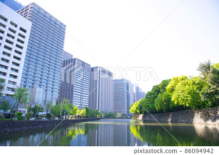 [Tokyo] April, cityscape of Chiyoda Ward 86094942