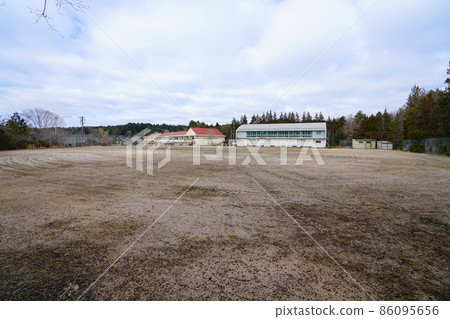 吉備中央町吉川小學（原吉備中央町吉川中學） 4 岡山縣加賀區吉備中央町 86095656