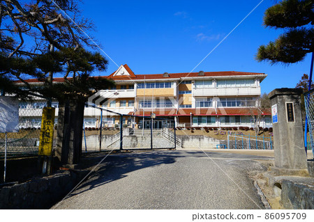 岡山縣加賀區吉備中央市立上武莊小學5 86095709