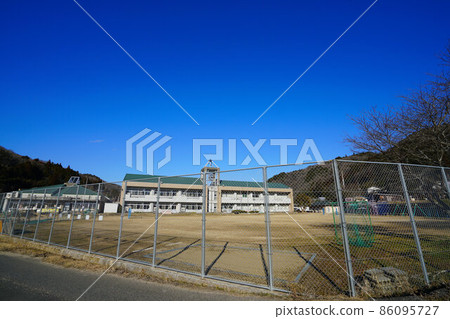 Kibichuo Town Tsuga Elementary School 3 Kibichuo Town, Kaga District, Okayama Prefecture 86095727