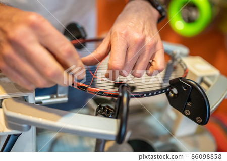 badminton racket repair and weaving badminton racket repair and weaving 86098858