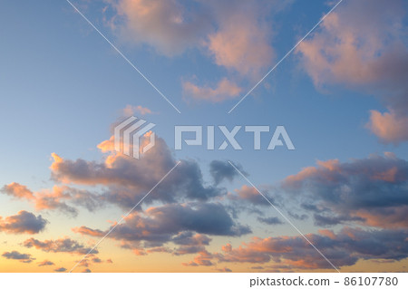 傍晚的天空 86107780