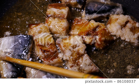 Tatsutaage of mackerel, which is ideal as a snack for sake 86108037