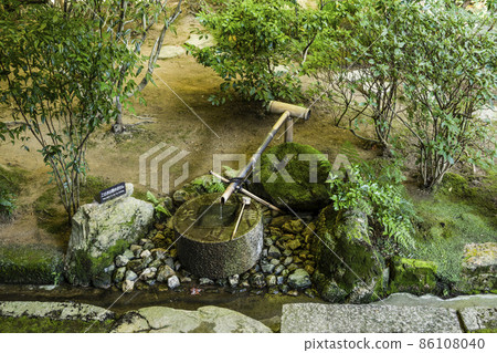 Tsukubai of Ryoanji Temple 86108040