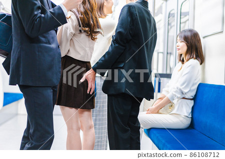 火車上猥褻中年男子 86108712