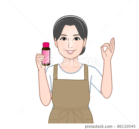 Housewife drinking a beauty drink 86110545