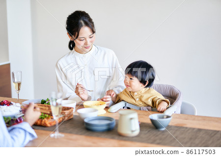 A 1 year and 10 month old boy who enjoys eating too much A 1 year and 10 month old boy who enjoys eating too much 86117503