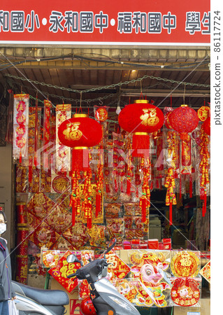 中國春節，傳統飾品，攤販，春聯，中国の旧正月、伝統的な装飾品、ベンダー、二行連句、couplets, 86117724