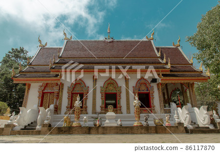 Phra That Doi Tung temple (Wat Phra That Doi Tung). 86117870