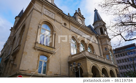 View of Luxembourg old town, UNESCO World Heritage Site, with the ancient city wall View of Luxembourg old town, UNESCO World Heritage Site, with the ancient city wall 86119784