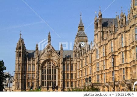 威斯敏斯特宮和大本鐘，世界遺產，是英國倫敦泰晤士河沿岸的議會大廈 86121464