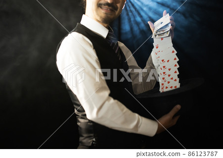 Beard magician 86123787