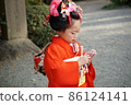 A 7-year-old girl who visits Shichigosan 86124141
