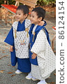 Three-year-old twins' Shichigosan pilgrimage 86124154