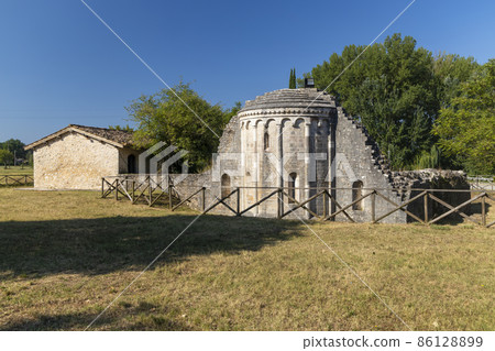 Santi Cipriano e Giustina church, Pissignano near Campello sul Clitunnoi, Umbria, Italy Santi Cipriano e Giustina church, Pissignano near Campello sul Clitunnoi, Umbria, Italy 86128899