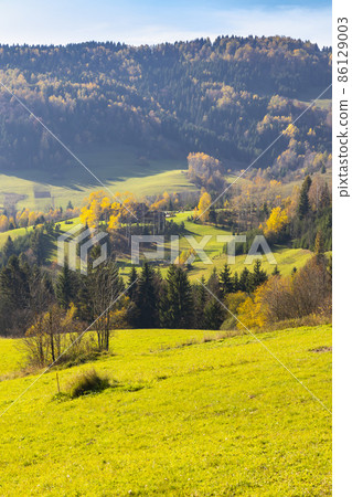 Autumn landscape inMala Fatra mountains, Slovakia 86129003