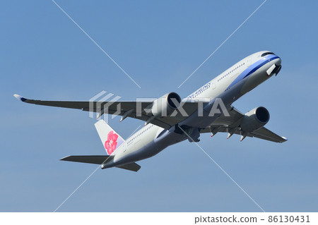 China Airlines passenger plane A350-900 China Airlines passenger plane A350-900 86130431