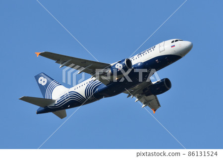 Aurora passenger plane A319-100 86131524