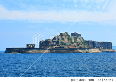 [Nagasaki Prefecture] Gunkanjima under clear skies (Hashima Industrial Revolutionary Heritage) 86133265