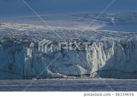 Wild frozen landscape, Antarctica Wild frozen landscape, Antarctica 86134658