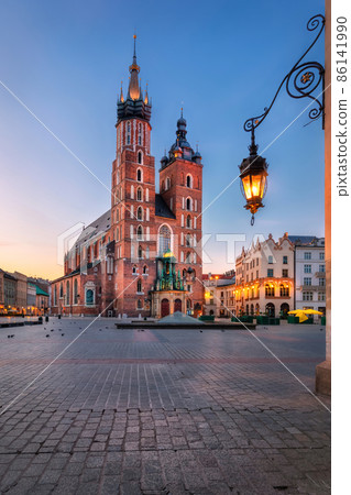 St. Mary's Basilica in Krakow, Poland 86141990