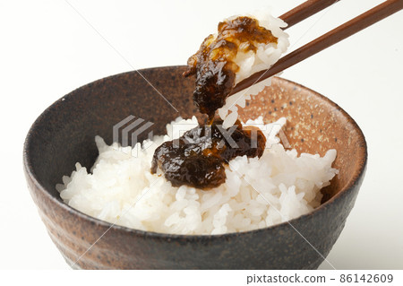 Tsukudani seaweed and rice 86142609