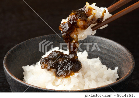 Tsukudani seaweed and rice 86142613