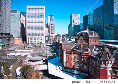 Tokyo Station Marunouchi entrance 86143023