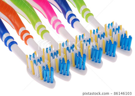 Toothbrushes (clipping path) Toothbrushes (clipping path) 86146103