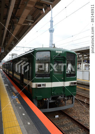 Tobu Railway 8000 Series Green Jasmine White Tobu Railway 8000 Series Green Jasmine White 86148911