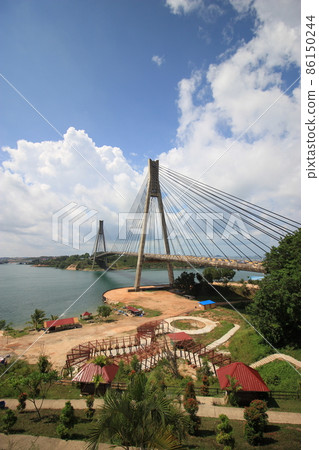 Easy access from Singapore: Superb beach and exquisite gourmet food on Batam Island, Indonesia 86150244