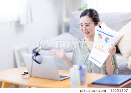 Business telework women working from home 86151807