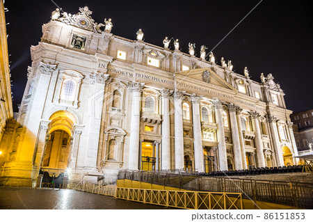Vatican at night 86151853