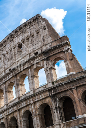 Colosseum in Rome 86151854