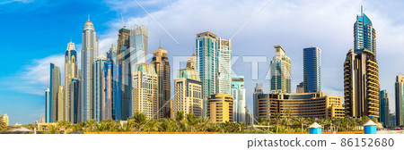 Panorama of Dubai Marina 86152680