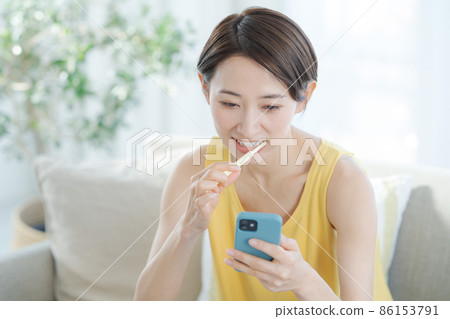 晨練女性 30 多歲 晨練女性 30 多歲 86153791