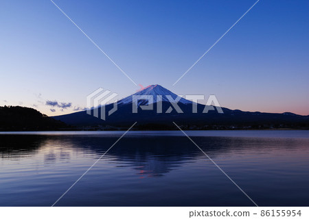 Japanese landscape "upside down Mt. Fuji" Japanese landscape "upside down Mt. Fuji" 86155954