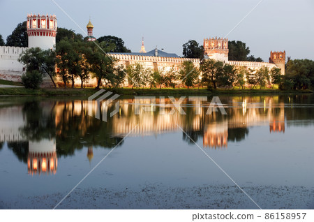 Novodevichy Convent (at night), also known as Bogoroditse-Smolensky Monastery, Moscow, Russia 86158957