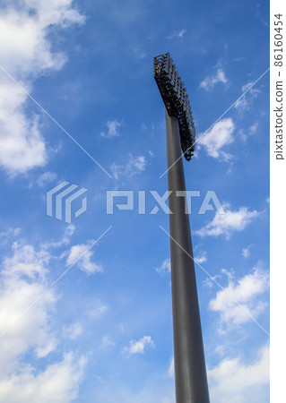 Daytime night lighting tower 86160454