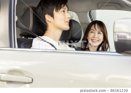 去購物的夫婦 去購物的夫婦 86161230