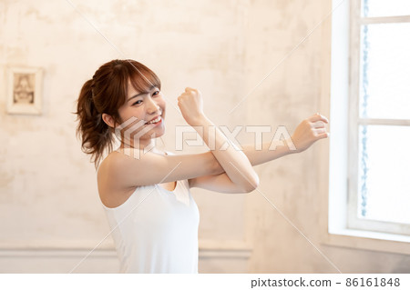 女人伸展 女人伸展 86161848